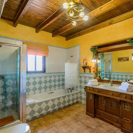 La Paca Villa