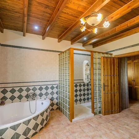 La Paca Villa *